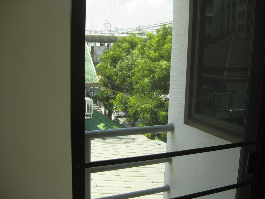 Rest 3 Hostel Bangkok Exterior foto